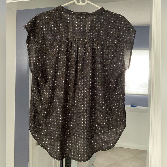 NWT Banana Republic Women's Black Patterned Top - Picture 3 of 7